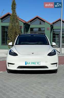 Внедорожник / Кроссовер Tesla Model Y 2021 в Киеве