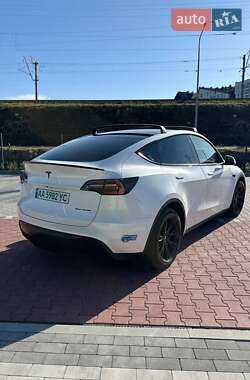 Внедорожник / Кроссовер Tesla Model Y 2021 в 