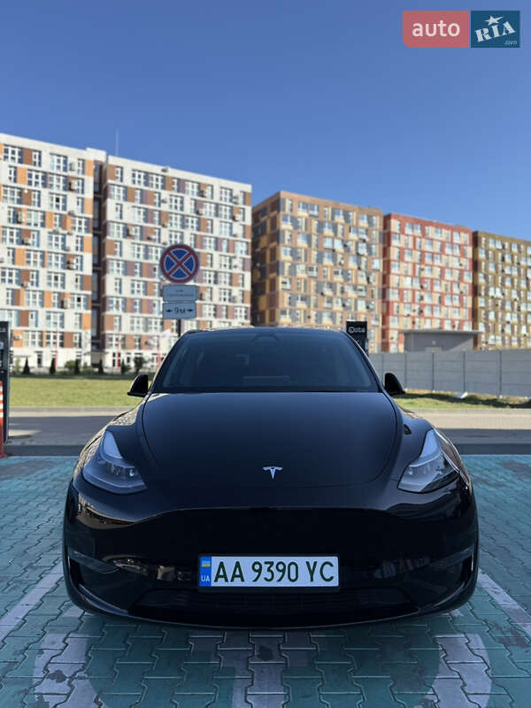 Позашляховик / Кросовер Tesla Model Y 2023 в Києві