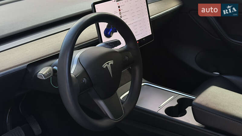 Позашляховик / Кросовер Tesla Model Y 2021 в Івано-Франківську