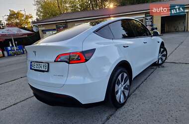 Позашляховик / Кросовер Tesla Model Y 2024 в 