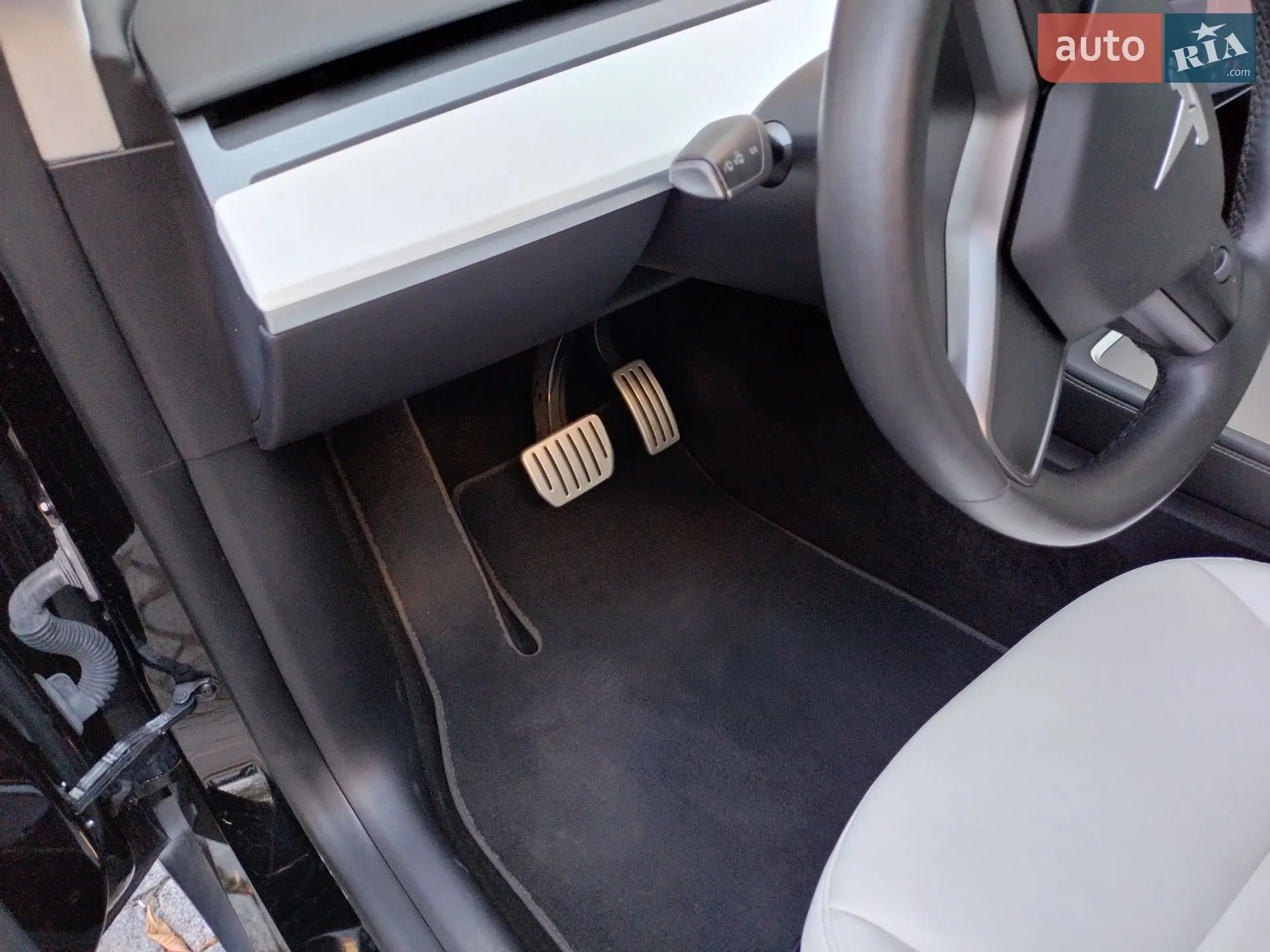 2021 Tesla Model Y - мініатюра 15