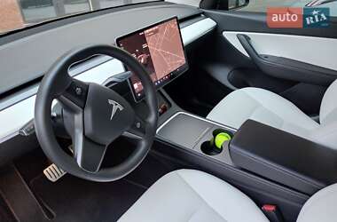 Внедорожник / Кроссовер Tesla Model Y 2021 в Киеве