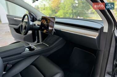 Внедорожник / Кроссовер Tesla Model Y 2023 в 