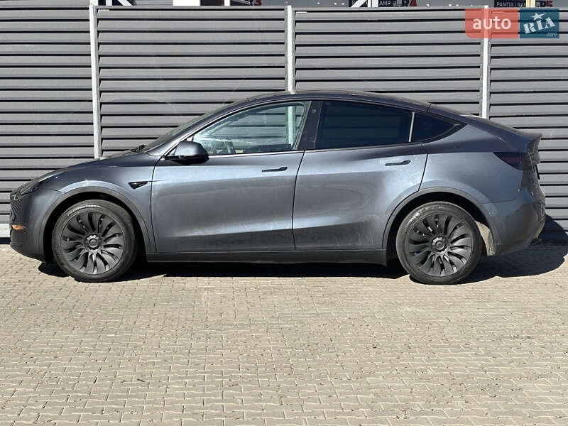 Позашляховик / Кросовер Tesla Model Y 2023 в Києві