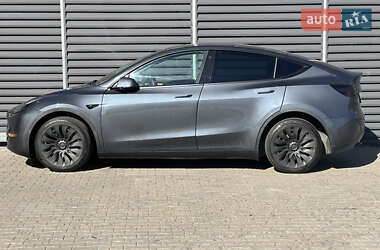 Позашляховик / Кросовер Tesla Model Y 2023 в 