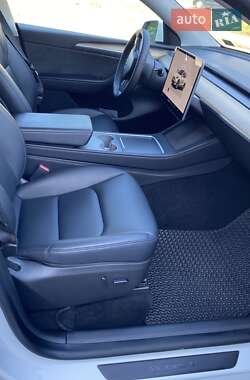 Внедорожник / Кроссовер Tesla Model Y 2022 в 
