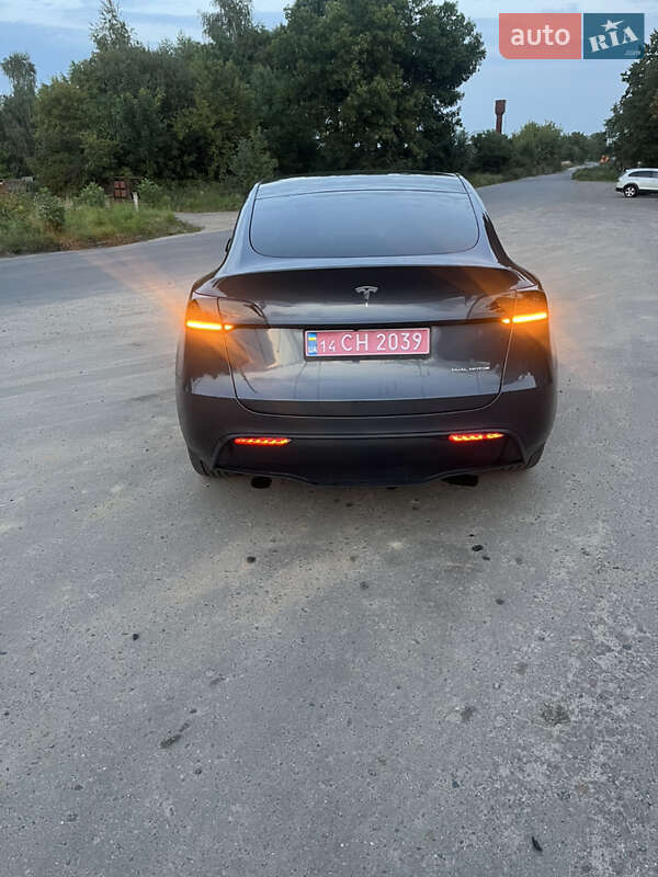Внедорожник / Кроссовер Tesla Model Y 2022 в Львове