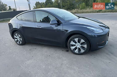 Позашляховик / Кросовер Tesla Model Y 2022 в  фото 23 Позашляховик / Кросовер Tesla Model Y 2022 в