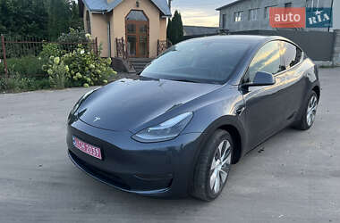 Позашляховик / Кросовер Tesla Model Y 2022 в  фото 26 Позашляховик / Кросовер Tesla Model Y 2022 в