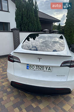 Внедорожник / Кроссовер Tesla Model Y 2020 в 