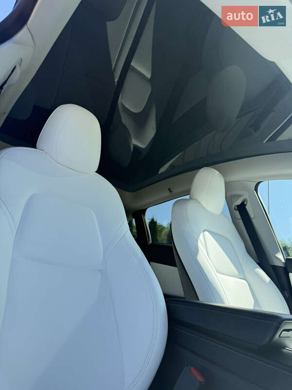 Внедорожник / Кроссовер Tesla Model Y 2021 в Ивано-Франковске фото 17 Внедорожник / Кроссовер Tesla Model Y 2021 в Ивано-Франковске
