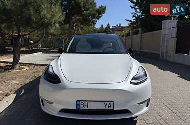 Внедорожник / Кроссовер Tesla Model Y 2023 в 