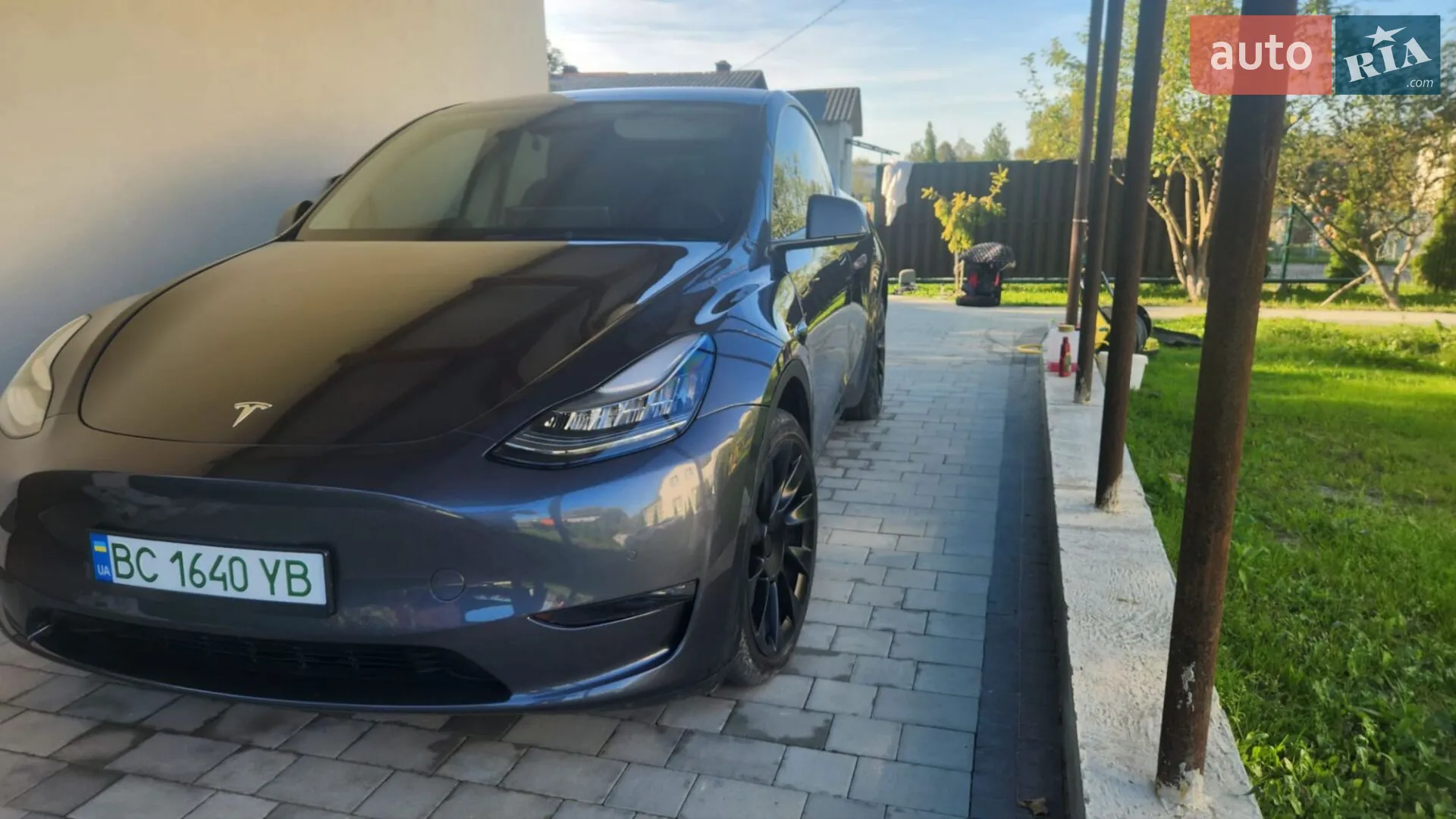 2022 Tesla Model Y - мініатюра 3