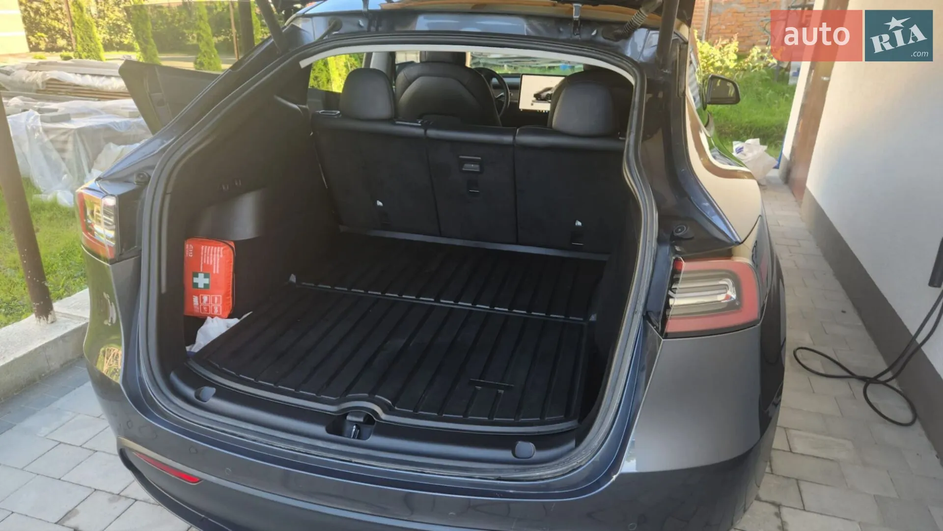 2022 Tesla Model Y - мініатюра 8