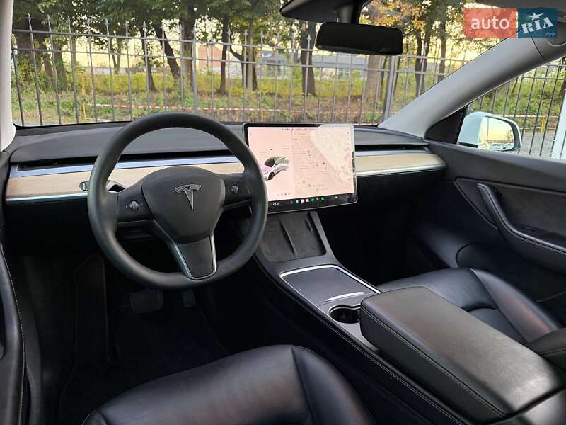 Позашляховик / Кросовер Tesla Model Y 2021 в Хмельницькому