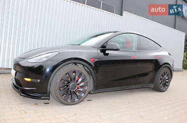 Внедорожник / Кроссовер Tesla Model Y 2023 в 
