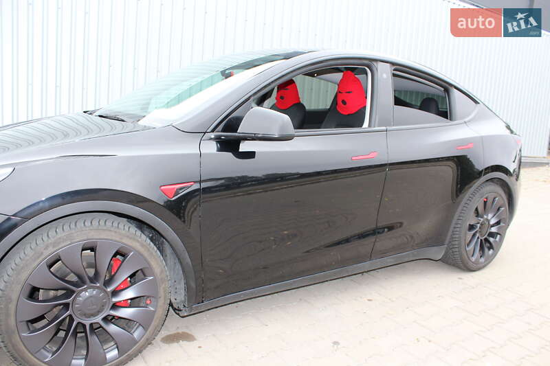 Внедорожник / Кроссовер Tesla Model Y 2023 в 