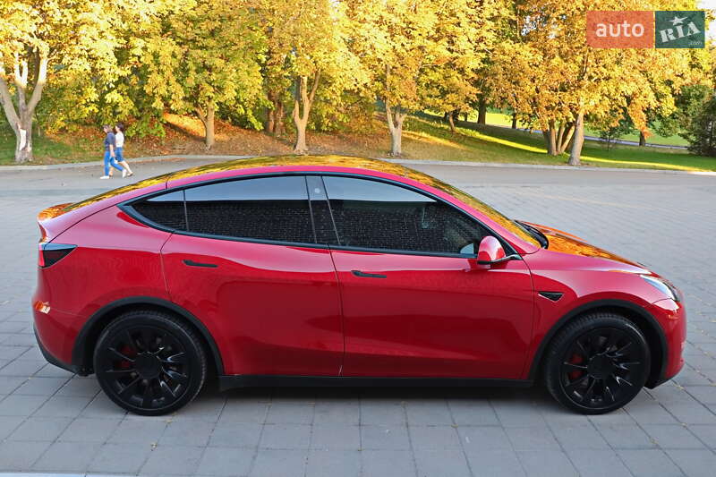 Позашляховик / Кросовер Tesla Model Y 2023 в Кременчуці