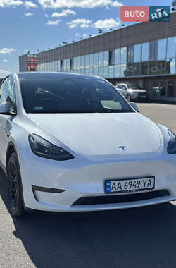 Внедорожник / Кроссовер Tesla Model Y 2021 в Киеве