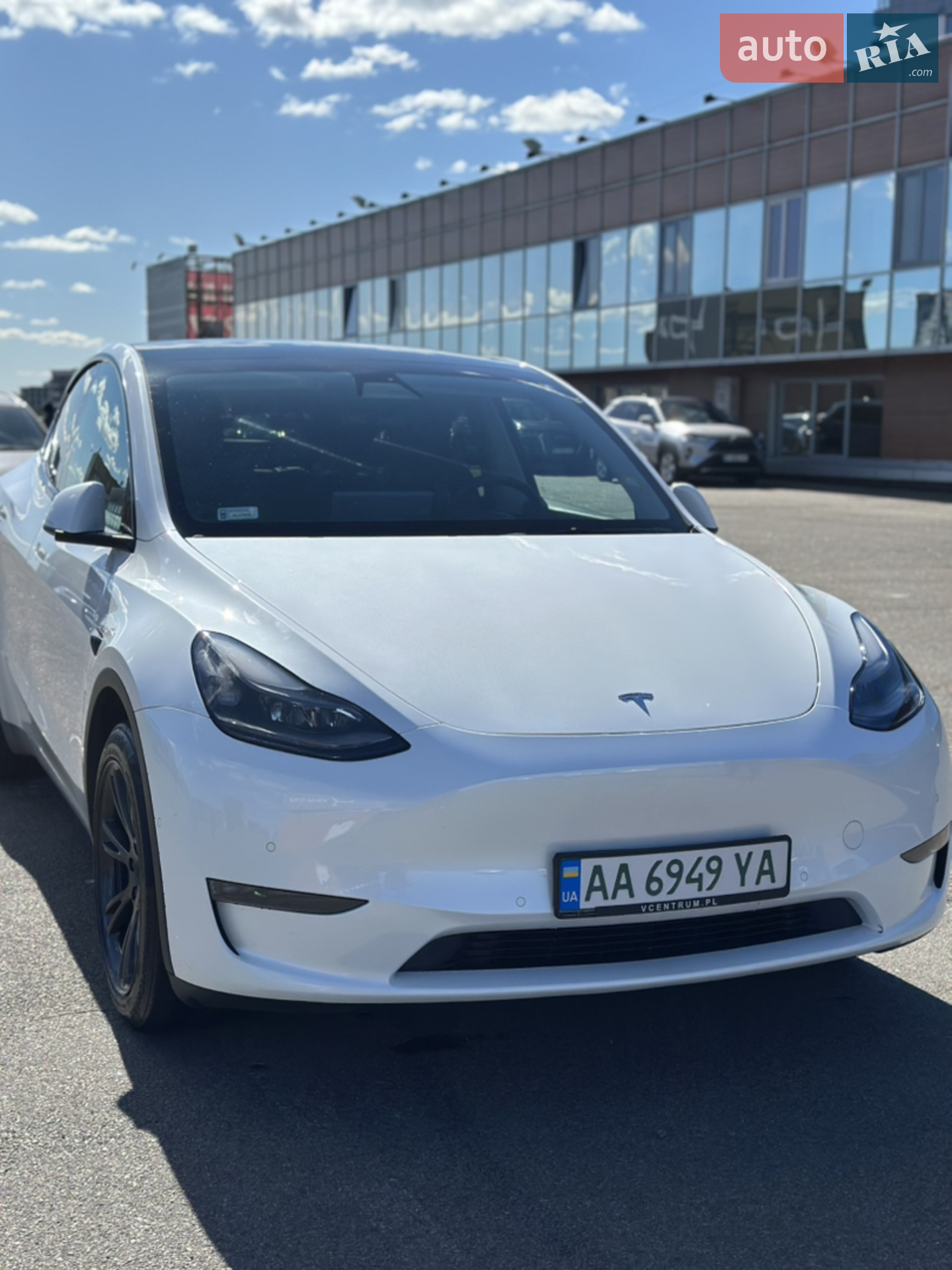 2021 Tesla Model Y - фото 1