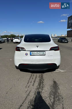 Позашляховик / Кросовер Tesla Model Y 2021 в 