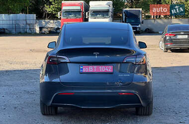 Позашляховик / Кросовер Tesla Model Y 2021 в 