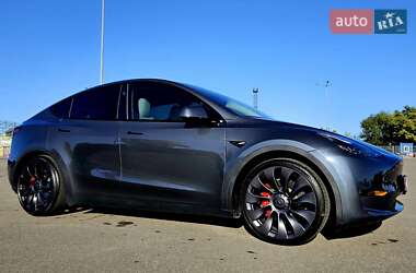 Внедорожник / Кроссовер Tesla Model Y 2023 в 
