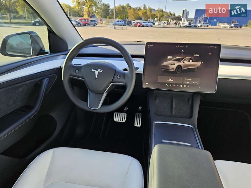 Внедорожник / Кроссовер Tesla Model Y 2023 в Днепре
