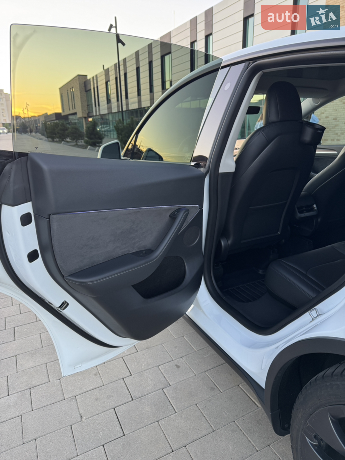 2022 Tesla Model Y - мініатюра 14