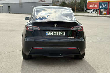 Внедорожник / Кроссовер Tesla Model Y 2021 в 