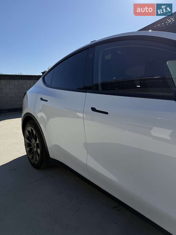 Позашляховик / Кросовер Tesla Model Y 2022 в Рівному