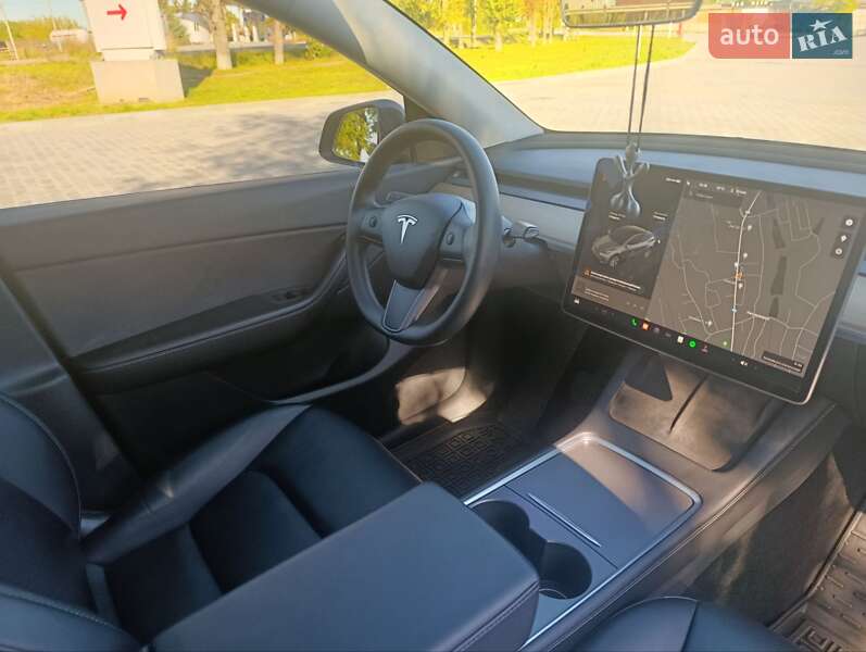 Позашляховик / Кросовер Tesla Model Y 2021 в Тульчині
