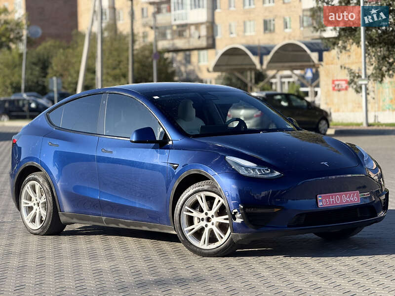 Внедорожник / Кроссовер Tesla Model Y 2020 в 