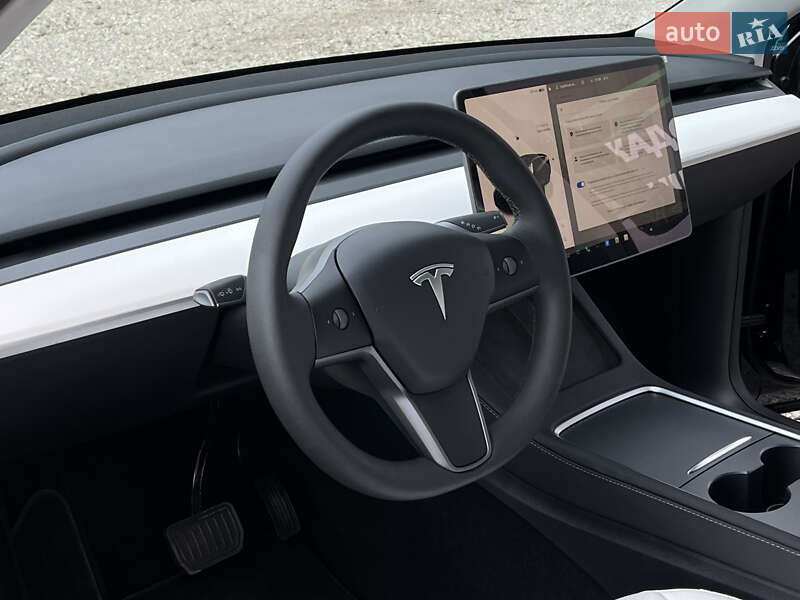 Внедорожник / Кроссовер Tesla Model Y 2025 в Харькове