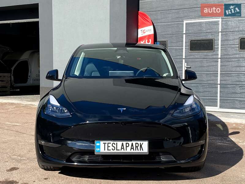 Позашляховик / Кросовер Tesla Model Y 2023 в Києві