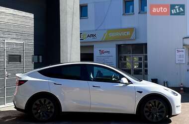 Внедорожник / Кроссовер Tesla Model Y 2022 в 