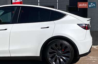 Внедорожник / Кроссовер Tesla Model Y 2022 в 
