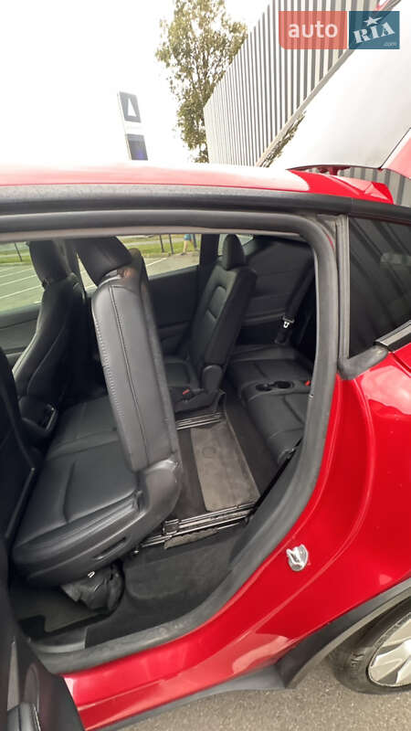 Внедорожник / Кроссовер Tesla Model Y 2023 в Киеве