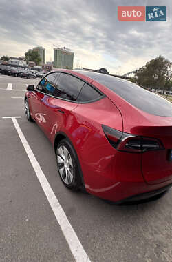Позашляховик / Кросовер Tesla Model Y 2023 в 