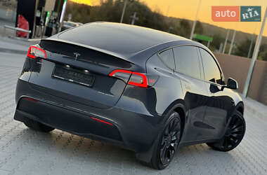 Внедорожник / Кроссовер Tesla Model Y 2022 в 