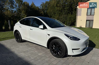 Внедорожник / Кроссовер Tesla Model Y 2021 в 