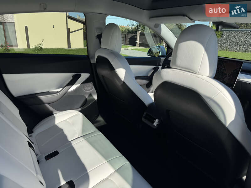Внедорожник / Кроссовер Tesla Model Y 2021 в Хмельницком