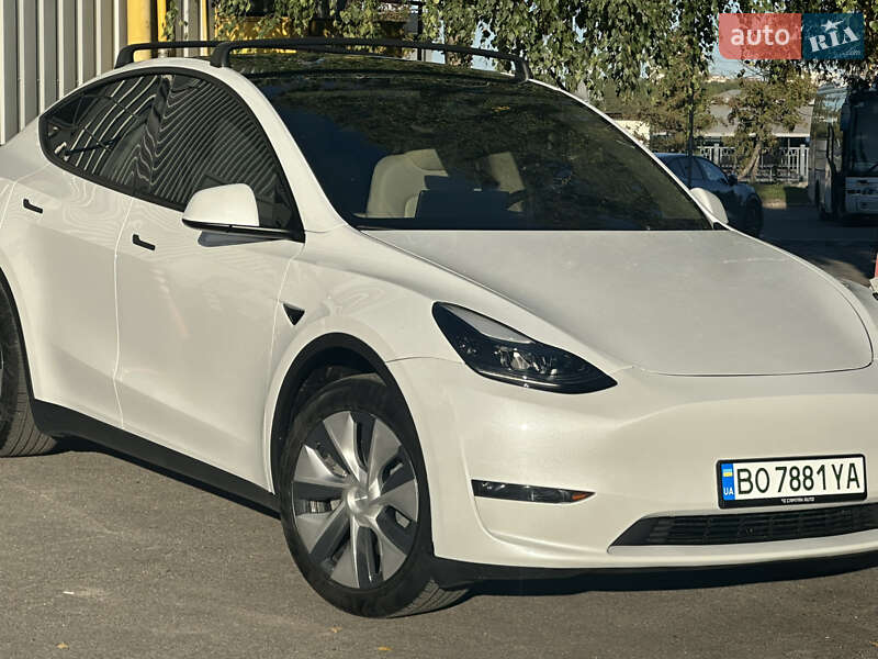 Позашляховик / Кросовер Tesla Model Y 2024 в Тернополі