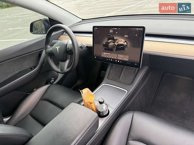 Позашляховик / Кросовер Tesla Model Y 2022 в Ужгороді