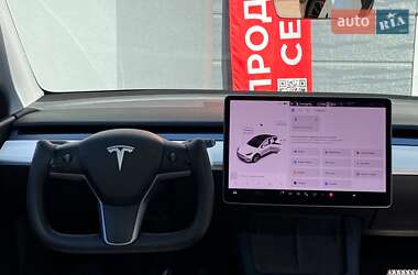 Внедорожник / Кроссовер Tesla Model Y 2021 в 