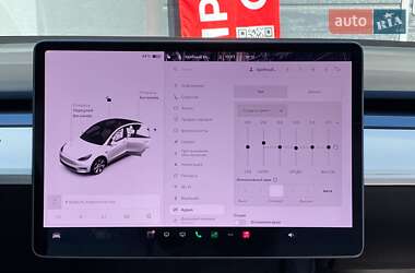 Внедорожник / Кроссовер Tesla Model Y 2021 в 