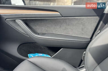 Внедорожник / Кроссовер Tesla Model Y 2024 в Днепре