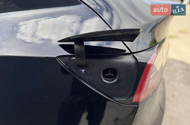 Позашляховик / Кросовер Tesla Model Y 2024 в 