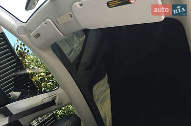 Седан Tesla Model Y 2022 в 